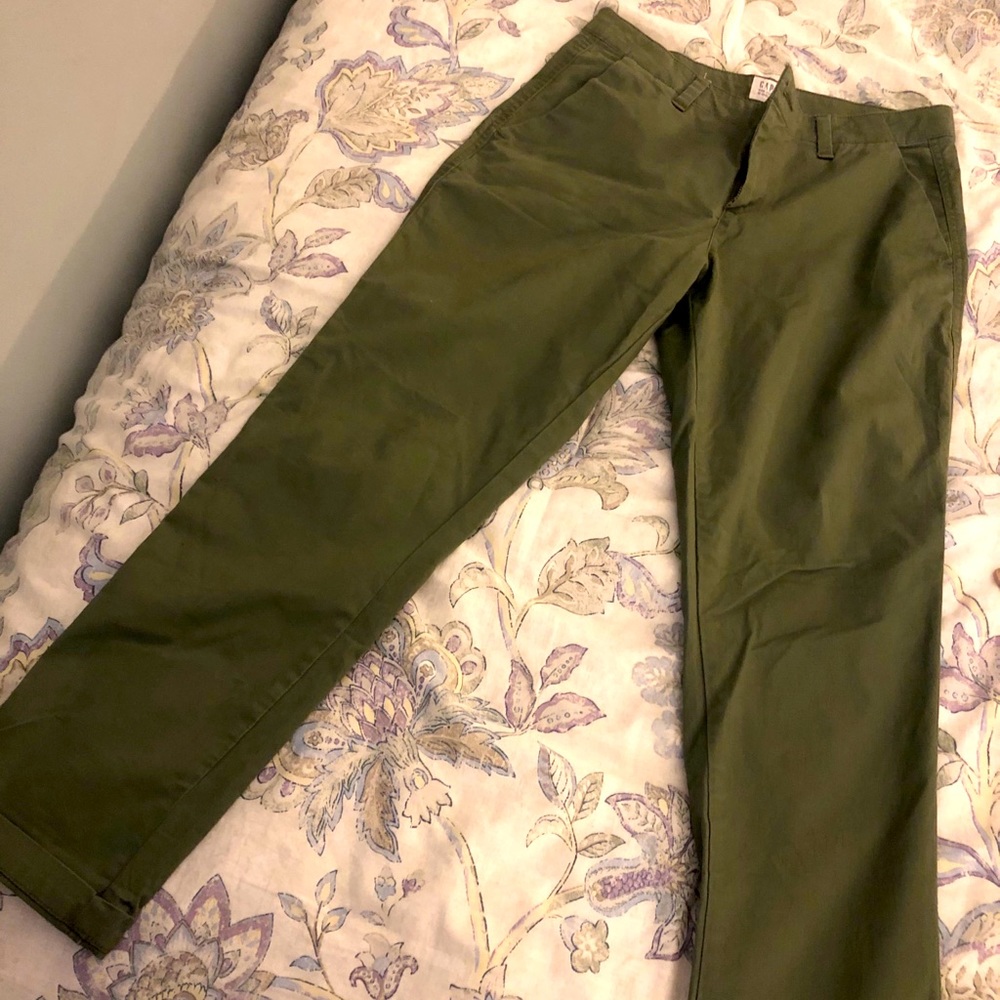 Size 2 Girlfriend Chino pants